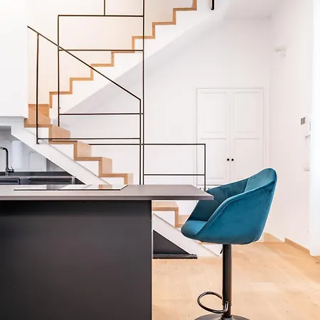 Casa Scalzi * Рим